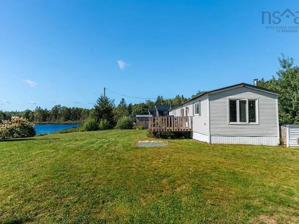 76 Serendipity Ln, Musquodoboit Harbour, NS B0J 2L0