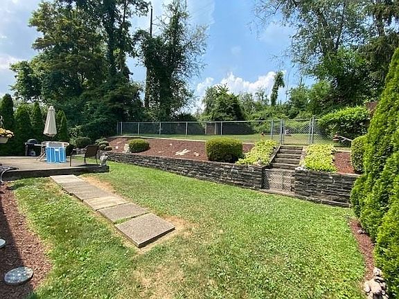 5th image of 149 Courtney Dr