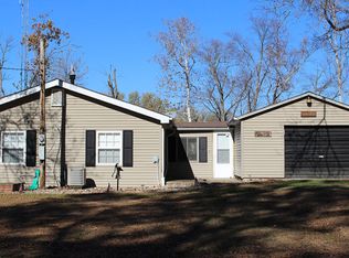 7402 W Mathews Bay Rd, Bath, IL 62617