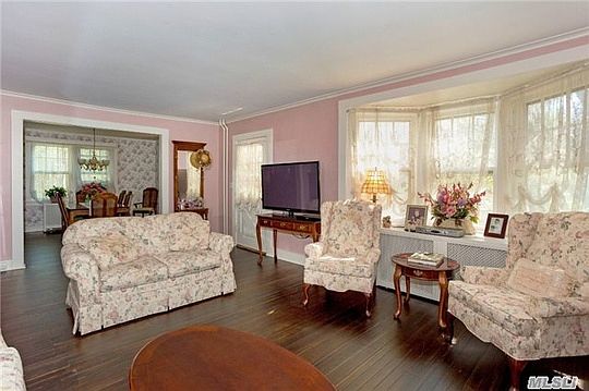 4th image of 362 Woodland Dr