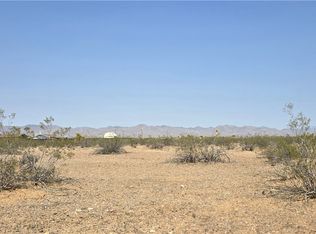 15 N Emery Park Rd, Golden Valley, AZ 86413