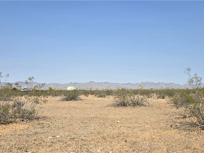 15 N Emery Park Rd, Golden Valley, AZ, 86413