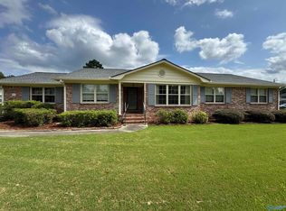 816 Mira Vista Dr SE, Huntsville, AL 35802