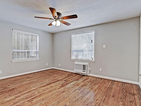 5th image of 2148 Harold St APT 2