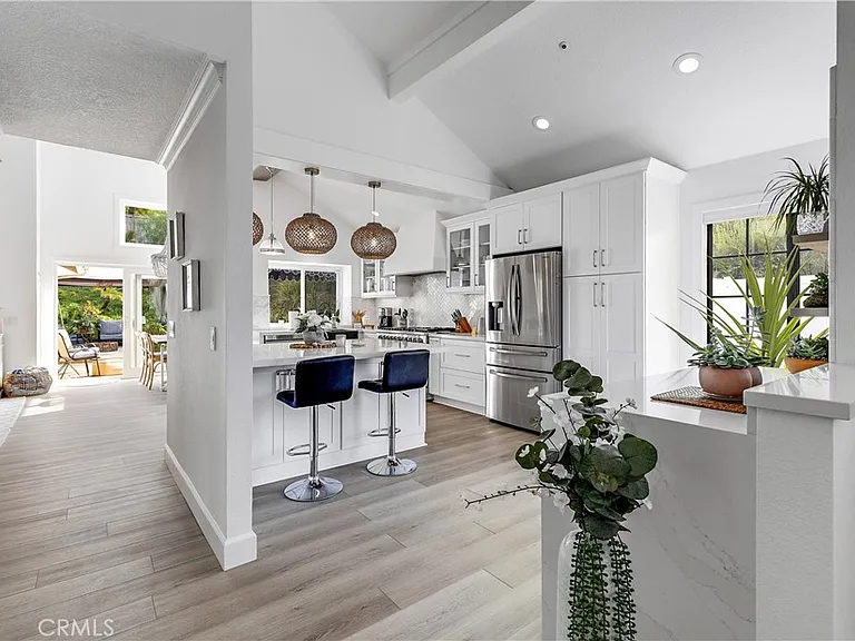 25662 Cresta Loma — Photo 11