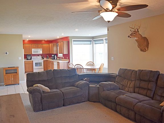 4th image of 8308 Hazel Ct