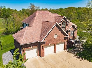24 Westwood Dr, Parkersburg, WV 26101