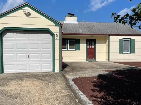 67 Sea Meadow Dr, Little Egg Harbor, NJ 08087