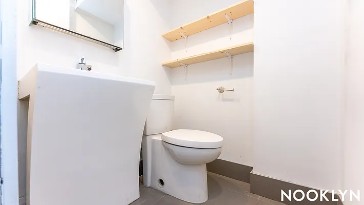 Rented by Nooklyn NYC LLC | media 43