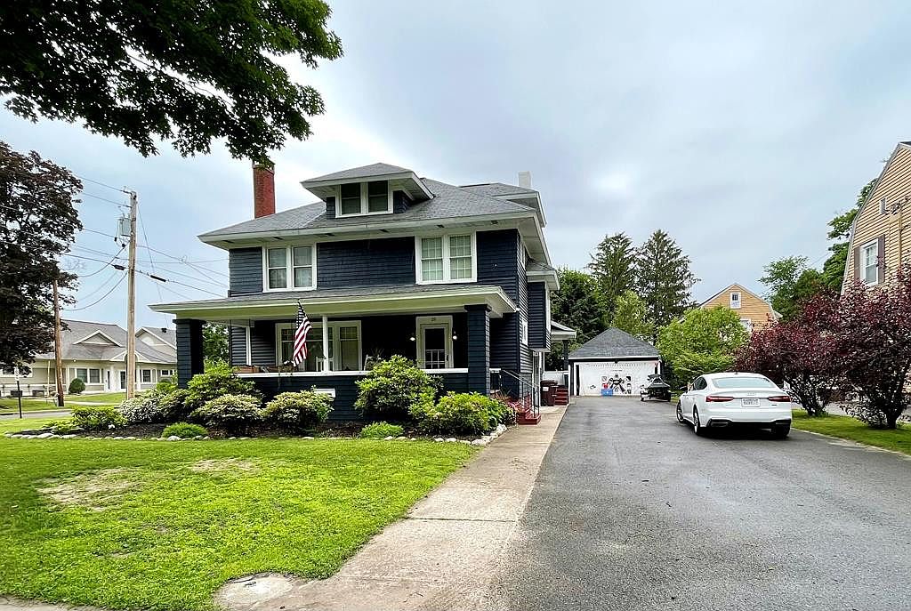 26 3rd St, Malone, NY 12953 Zillow
