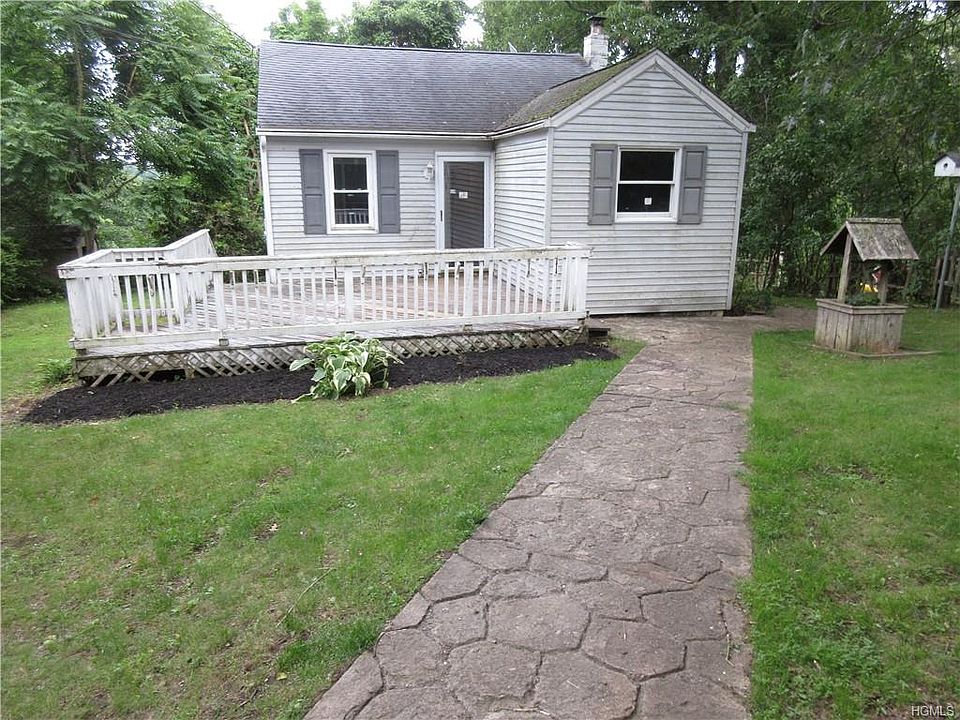 1st image of 52 Worthington Dr W