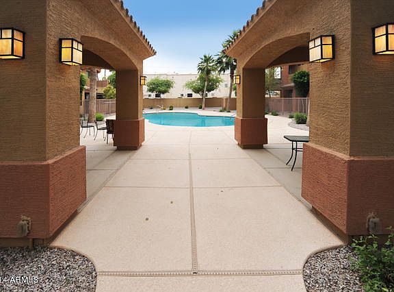 4th image of 16240 N 30TH Place #2