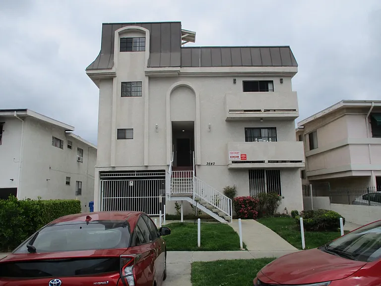 3640 Westwood Blvd — Photo 1