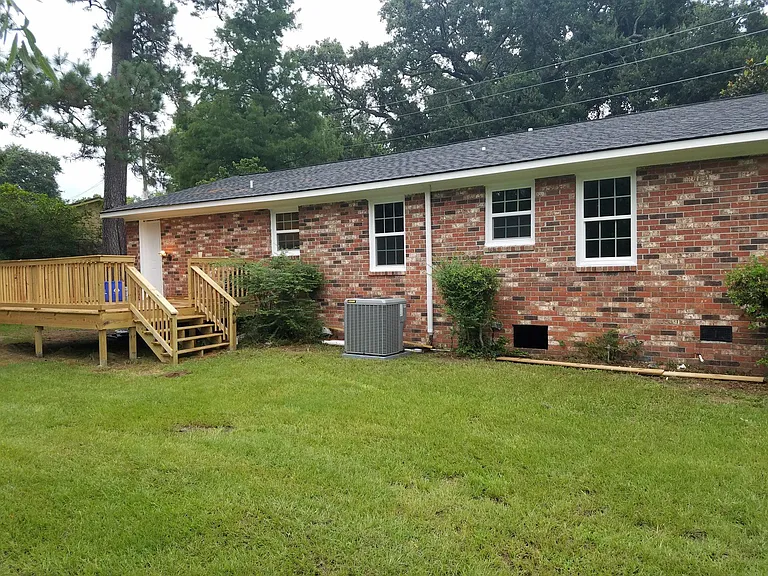 1402 Sineca Pl — Photo 3