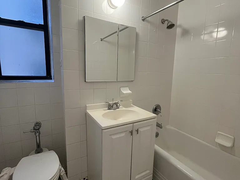 276 Riverside Dr #3A — Photo 5