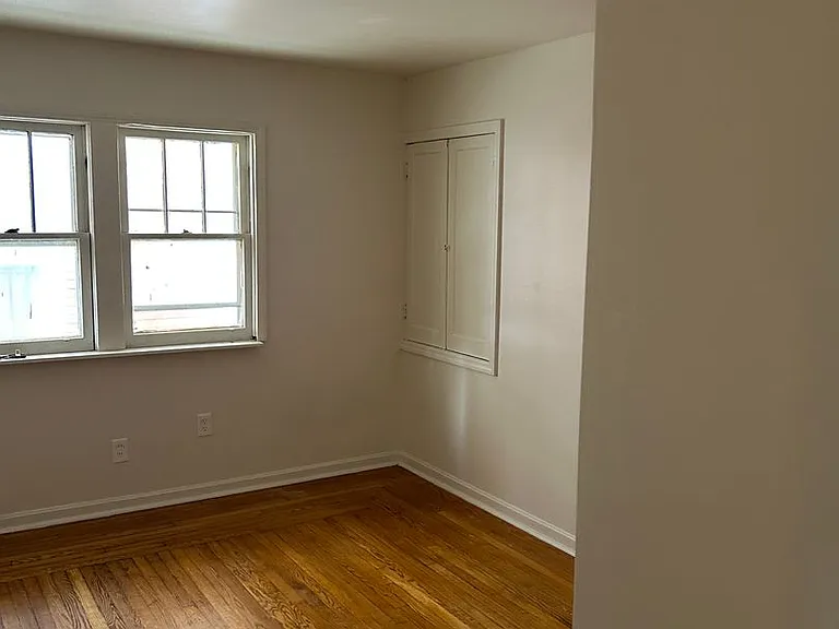 5230 Carthage Ave — Photo 2