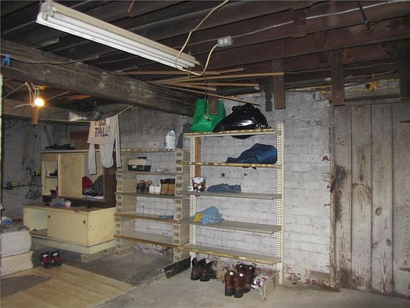 5th image of 415-417 419 Wampum Ave