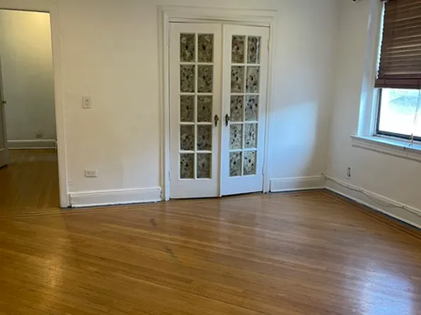 6298 Saunders St APT 3N, Flushing, NY 11374