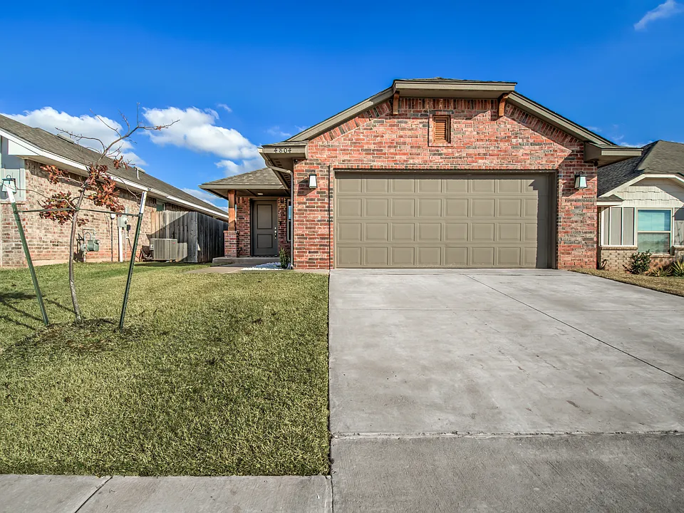 4804 Crystal Hill Dr