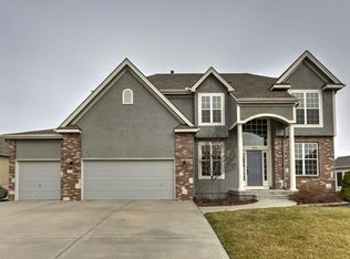 1810 NW 92nd Pl, Kansas City, MO 64154