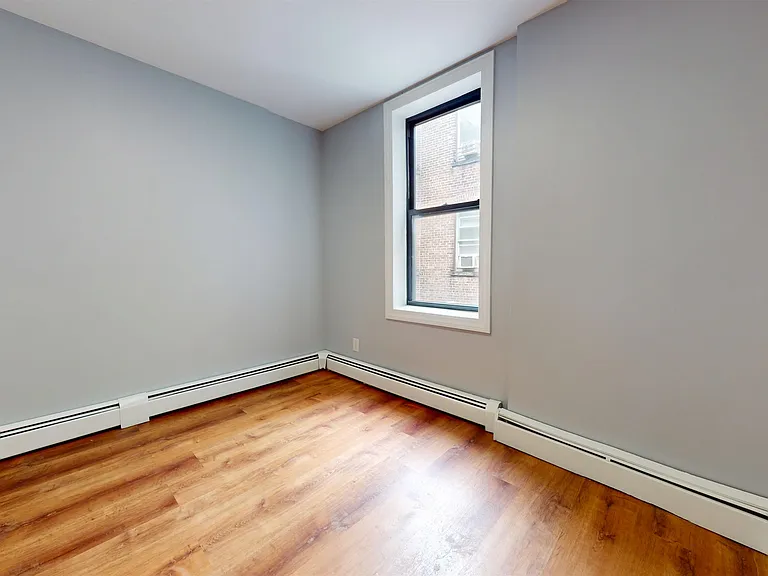 14 65th St #12 — Photo 7