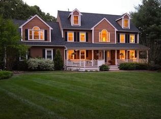 17 Deerfield Dr, Medfield, MA 02052