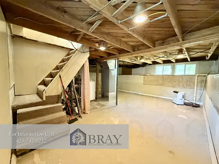 2412 Stewart St — Photo 11