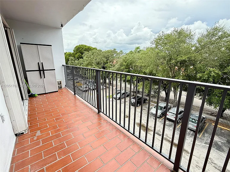 5765 W 25th Ct #402 — Photo 12