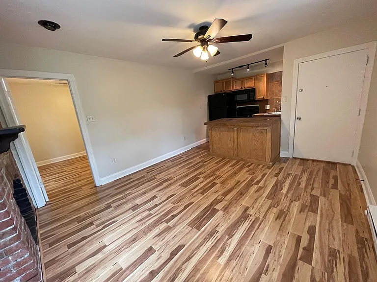 6814 Thomas Blvd — Photo 2