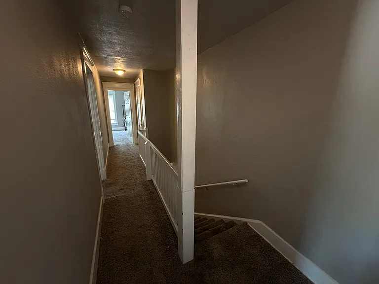 upstairs hallway leading to bedrooms