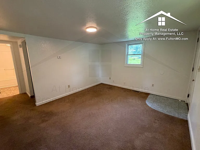 1512 Monroe St — Photo 5