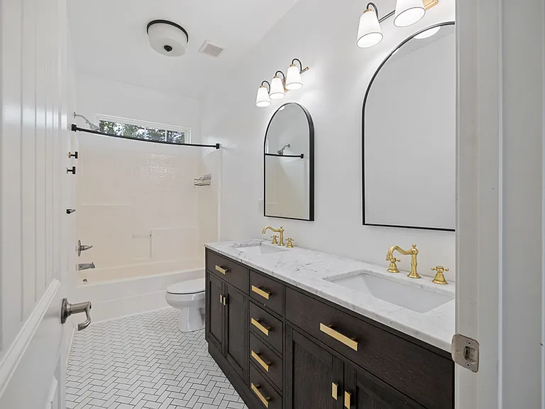 721 Tyler Way — Photo 40