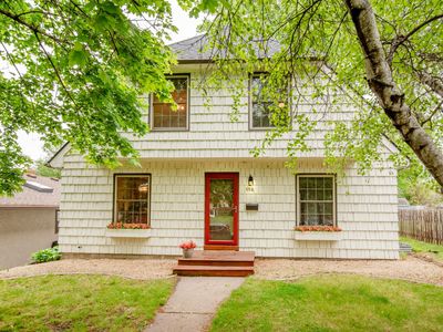 598 Clifford St, Saint Paul, MN, 55104