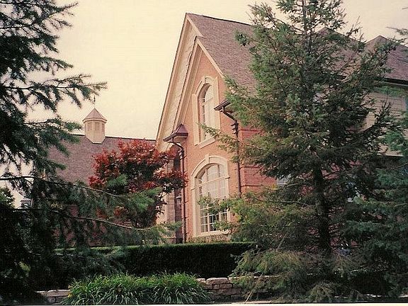 From SEast facing NWest