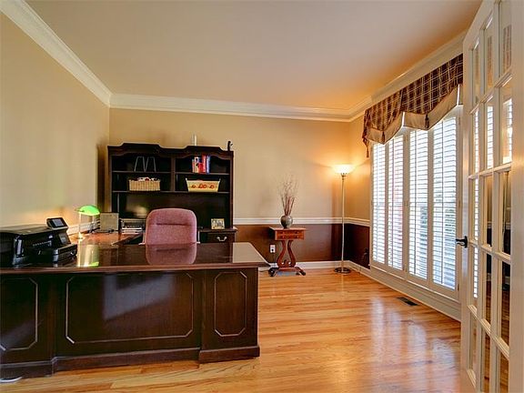 5th image of 3408 Fairway Ct
