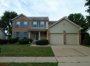 3709 Secretariat Dr, Florissant, MO