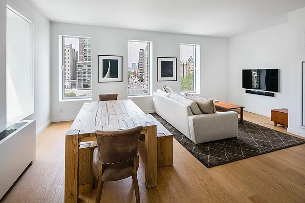 Sold by Compass | media 1