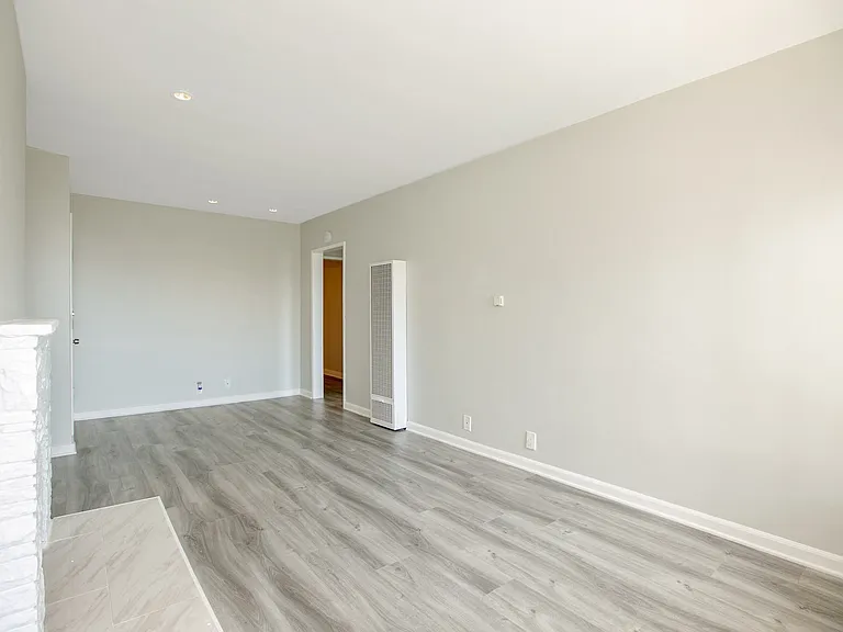 22147 Pacific Coast Hwy — Photo 17