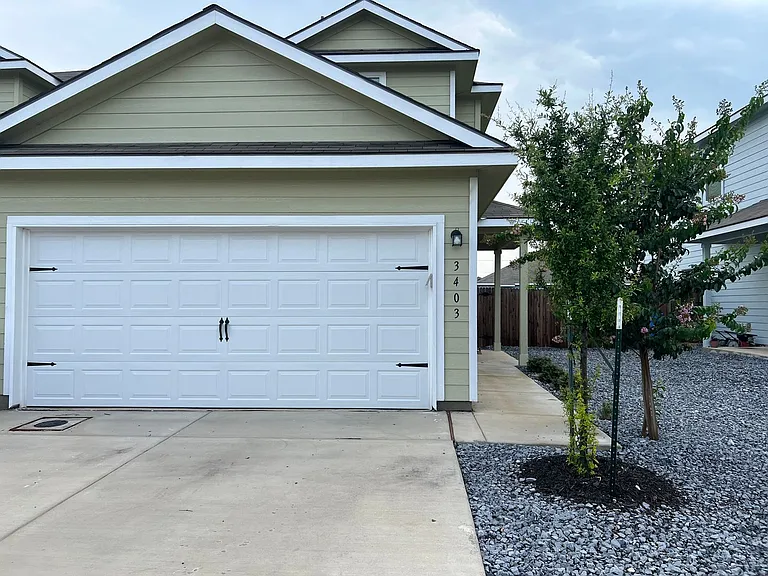 3403 Haylee Grace Pl — Photo 1