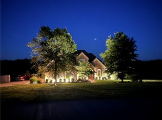 4470 N Thoroughbred Trl, Springdale, AR 72764