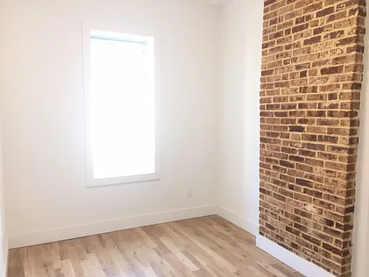 Rented by Lang Realty LLC | media 18