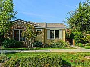 6212 Barcelona Dr, Bakersfield, CA 93306