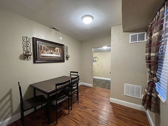 5th image of 816 S 3rd St