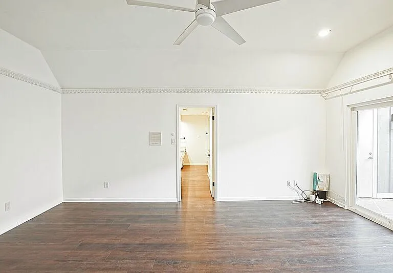3217 Squireswood Dr — Photo 36