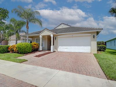 117 NW Pleasant Grove Way, Port Saint Lucie, FL, 34986