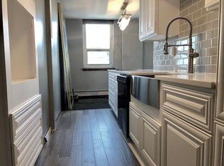 1707 N Prospect Ave #2, Milwaukee, WI 53202