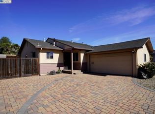 1061 Keats Ln, Hayward, CA 94544