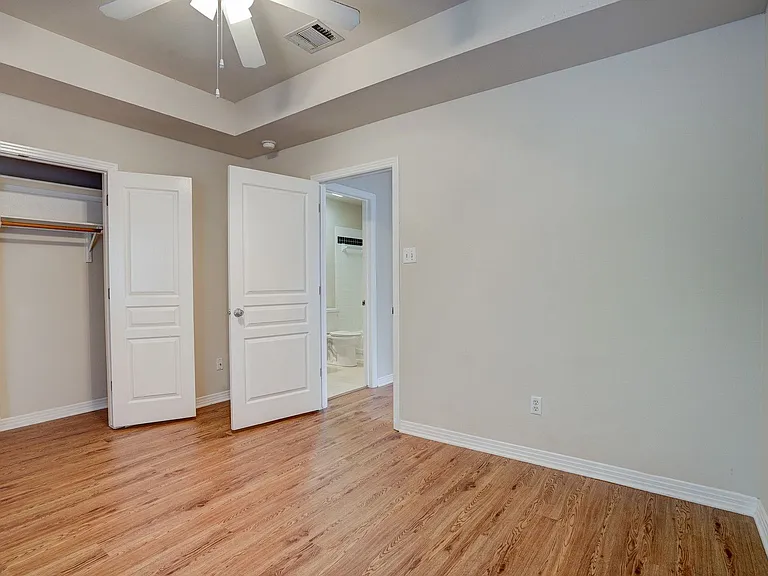 4502 Avenue B #B — Photo 13