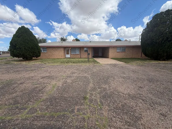 1412 W 10th St, Clovis, NM 88101