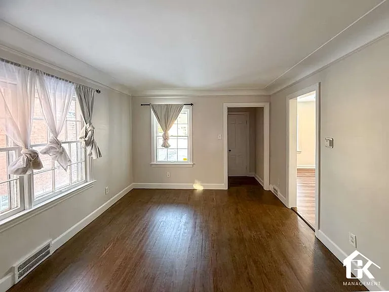 13581 Penrod St — Photo 5